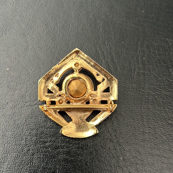 Brooch - Picture 2 of 3